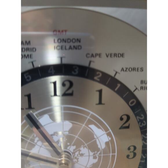 VTG MCM Verichron GMT World Time Quartz Mantel Clock Works Red Airplane 2nd Hand - Picture 3 of 12